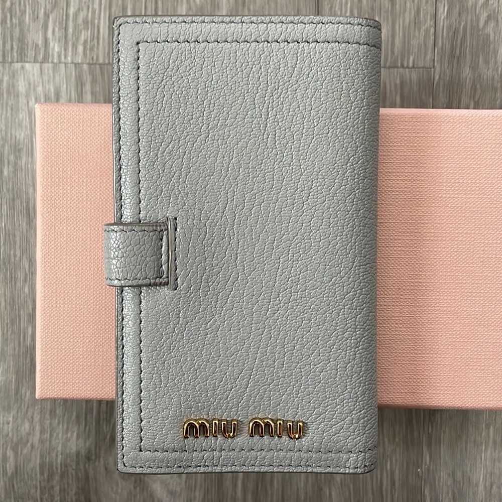 SOLD!! Miu Miu wallet - Picture 4 of 17